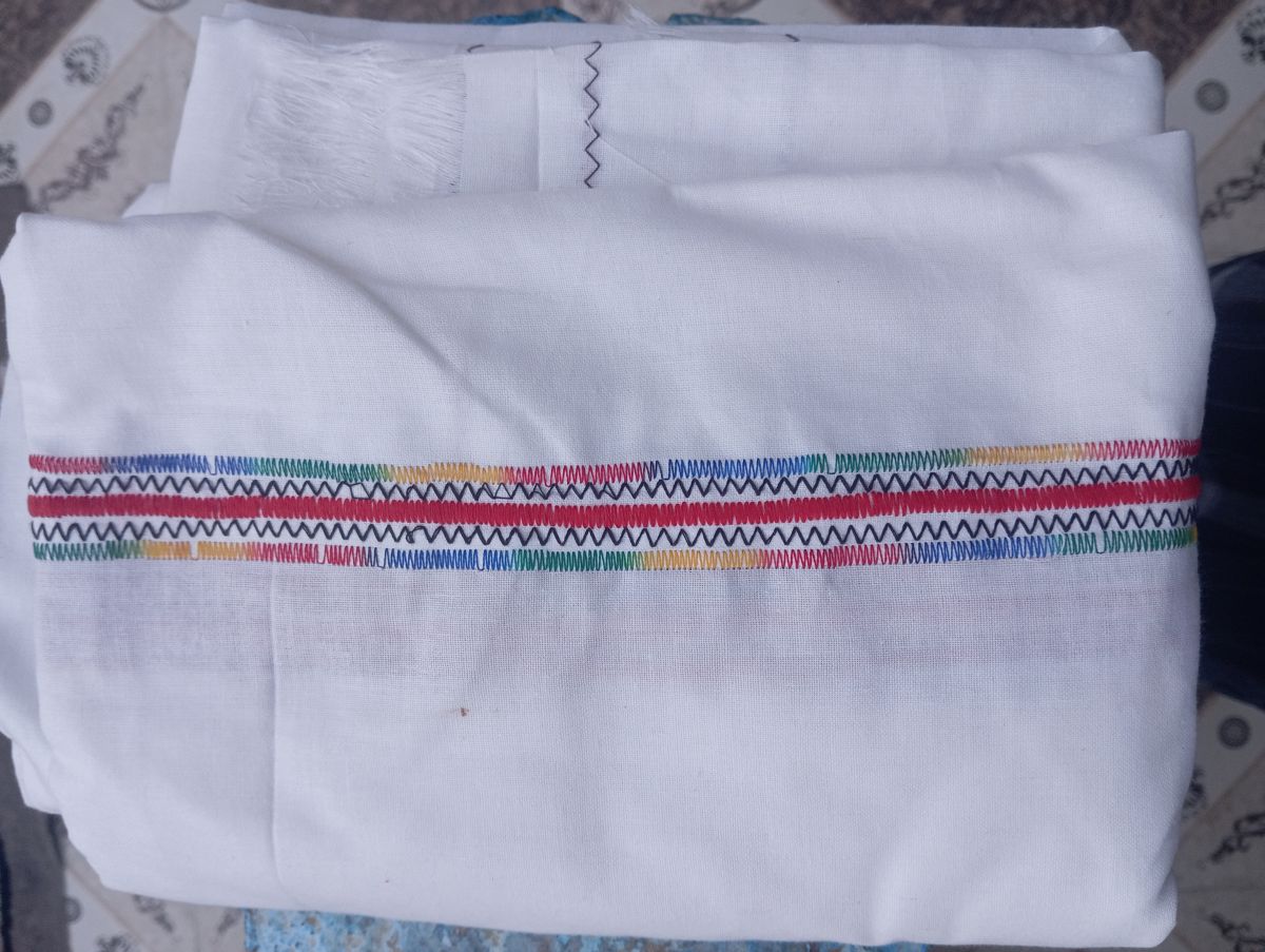 Vêtements traditionnels de qualité supérieure