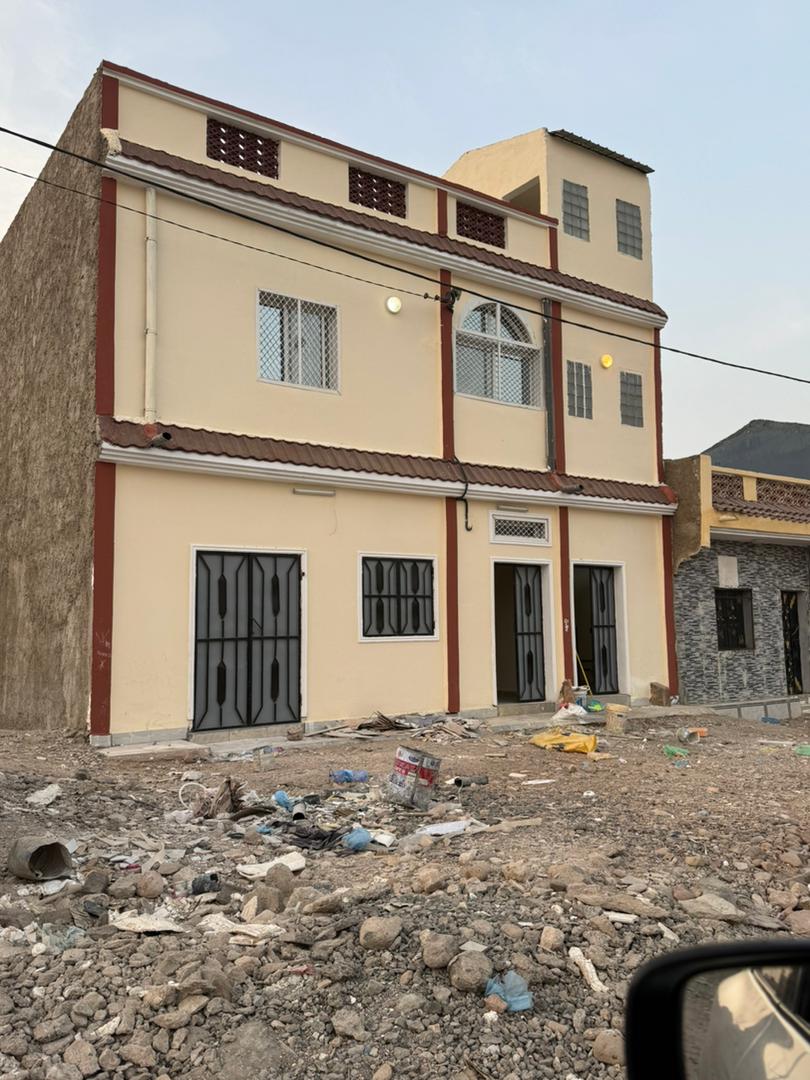 Belle Maison F4 à Louer à Bawarqo 2, Phase 2