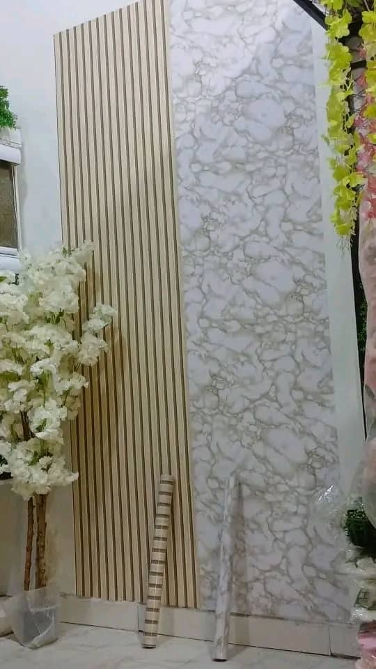 Papier peint adhésif