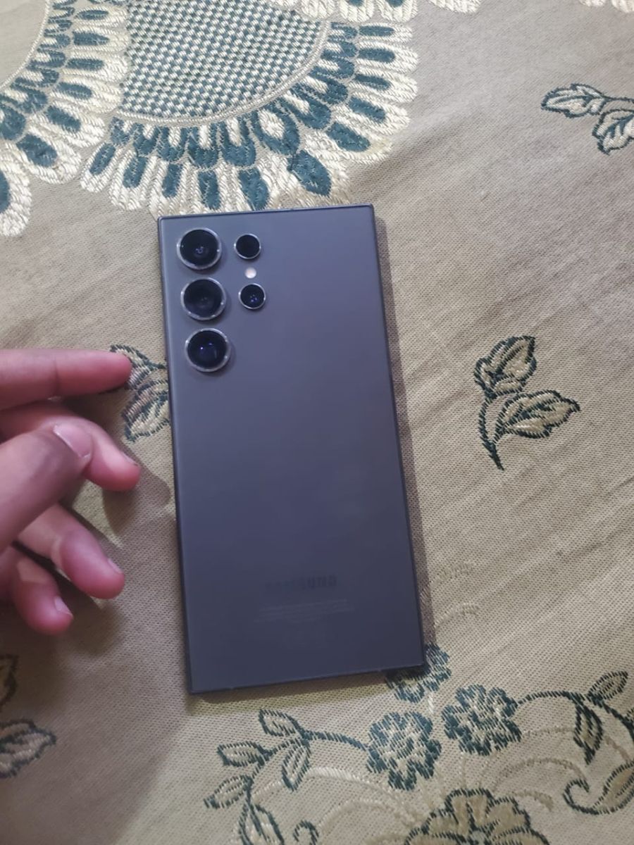 Samsung S24 Ultra, comme neuf