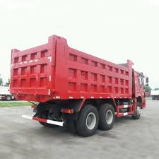Camion SINOTRUCK 2023, 36mille km, climatiseur parfait