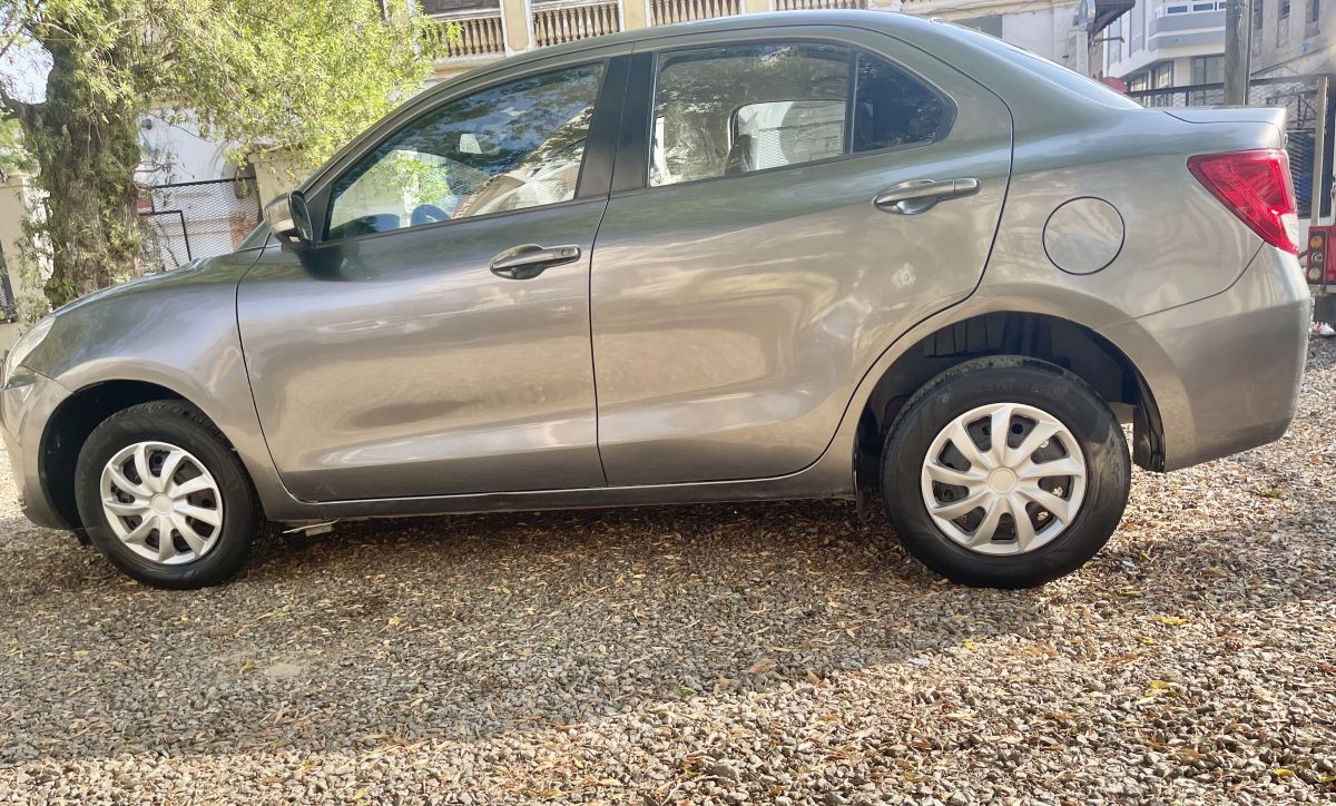 Suzuki Dzire , automatique