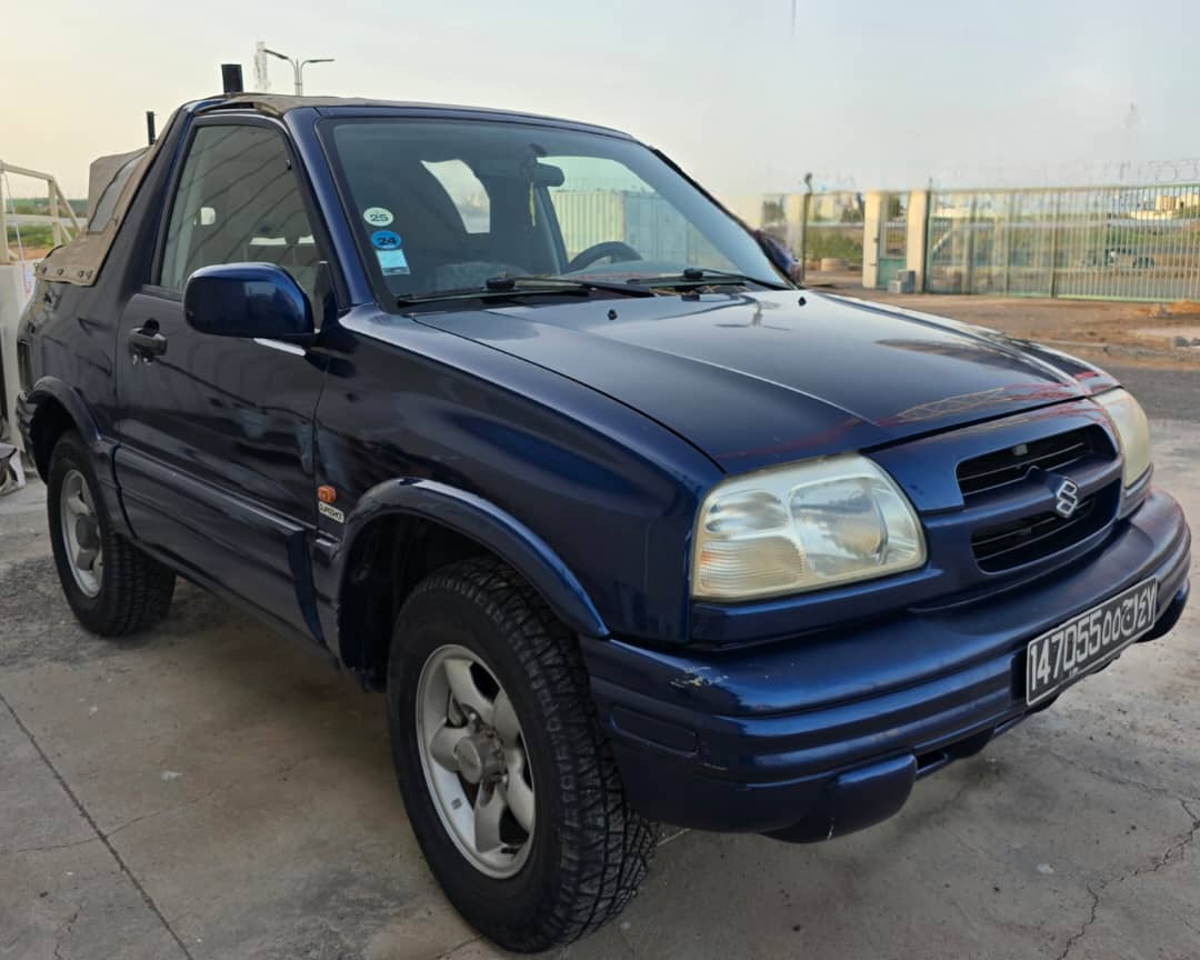 Suzuki Grand Vitara 4x4, Toit Ouvrant, Radio Bluetooth - 1.6 Essence