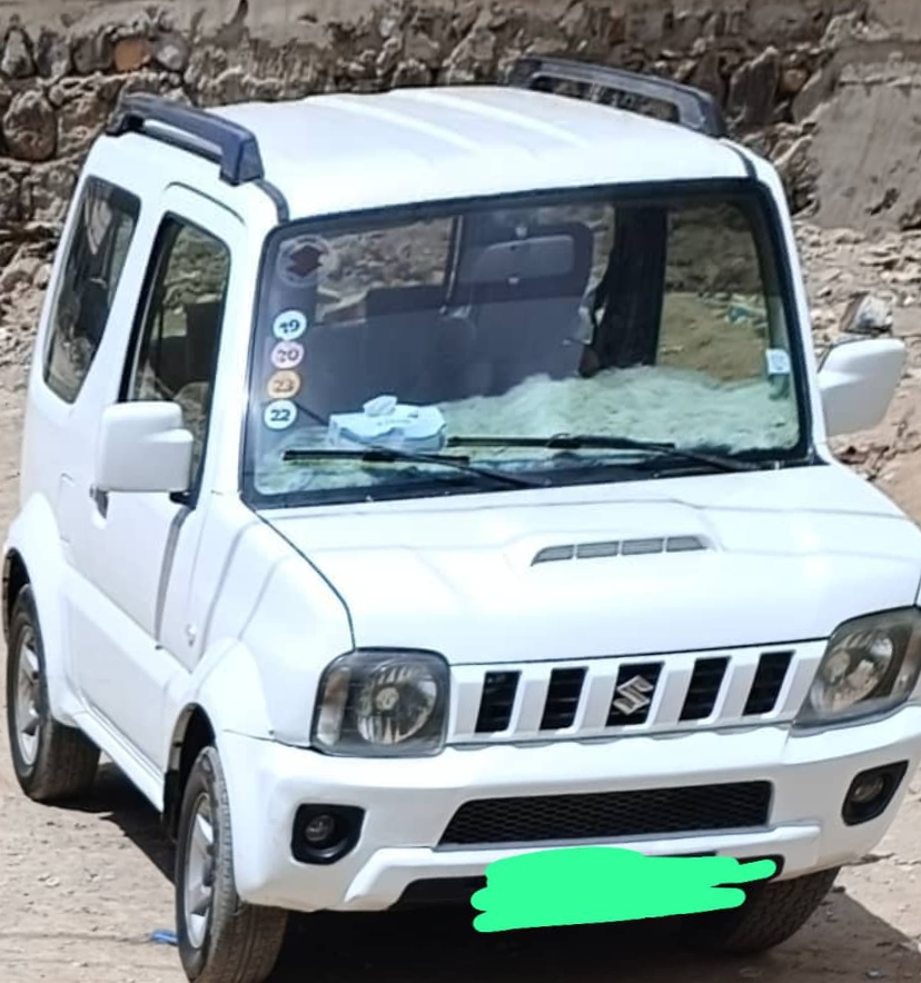 Suzuki Jimny 2014, blanc, prix négociable