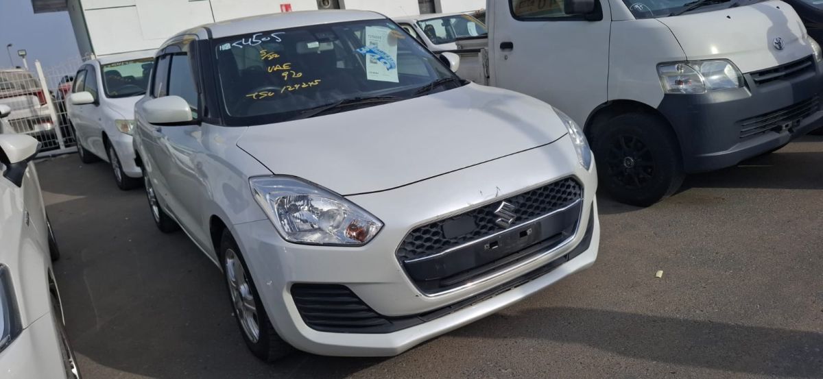 Suzuki Swift 2018, importée de Dubaï, état impeccable