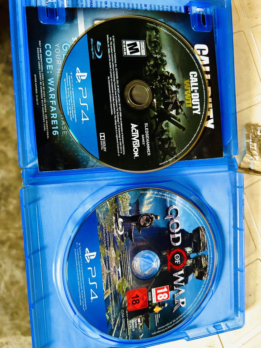 Lot de 2 CD - GOD of War & Call of Duty