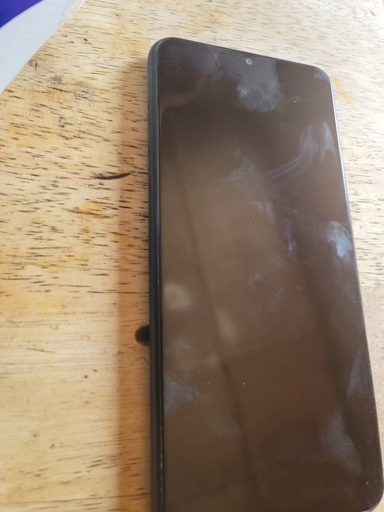 Samsung F13 - Téléphone portable en excellent état