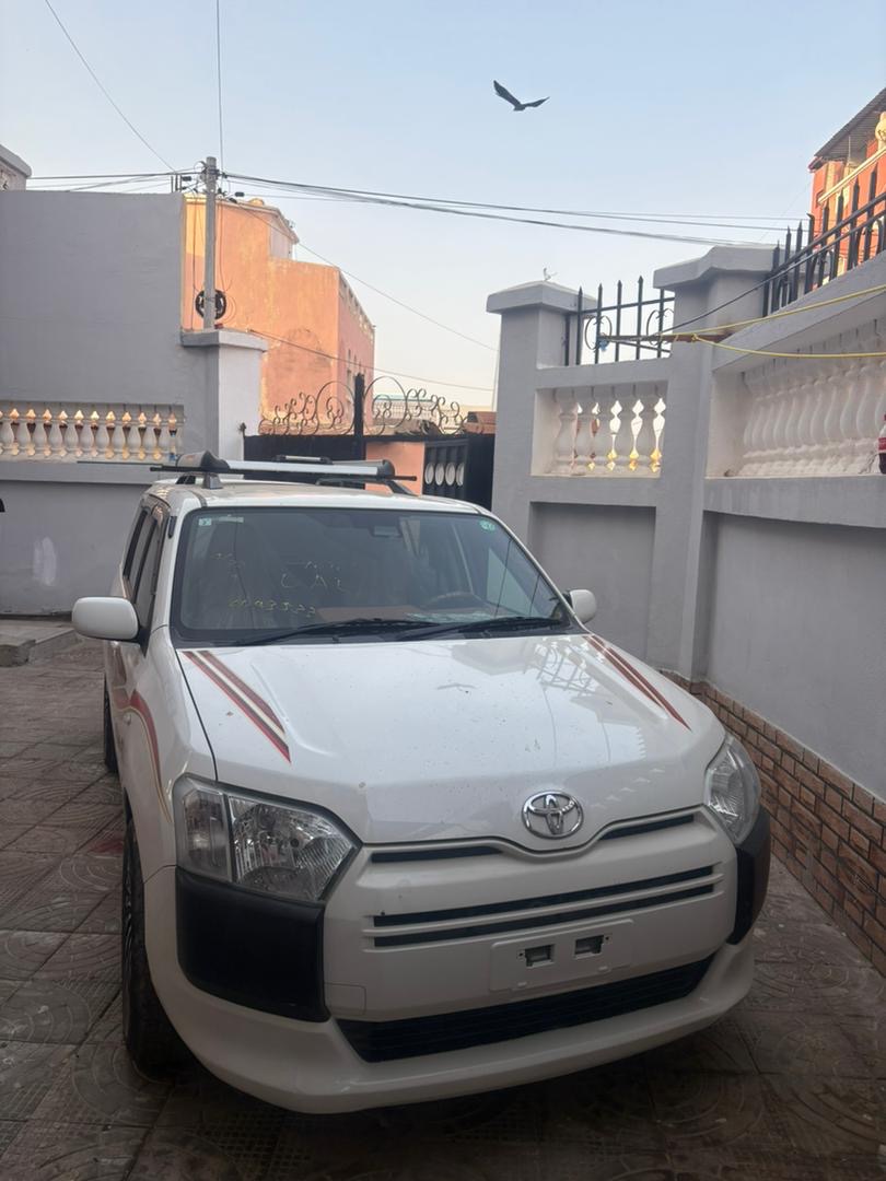 Toyota Probox Taxi Neuf Importé de Dubai - Prêt à Rouler