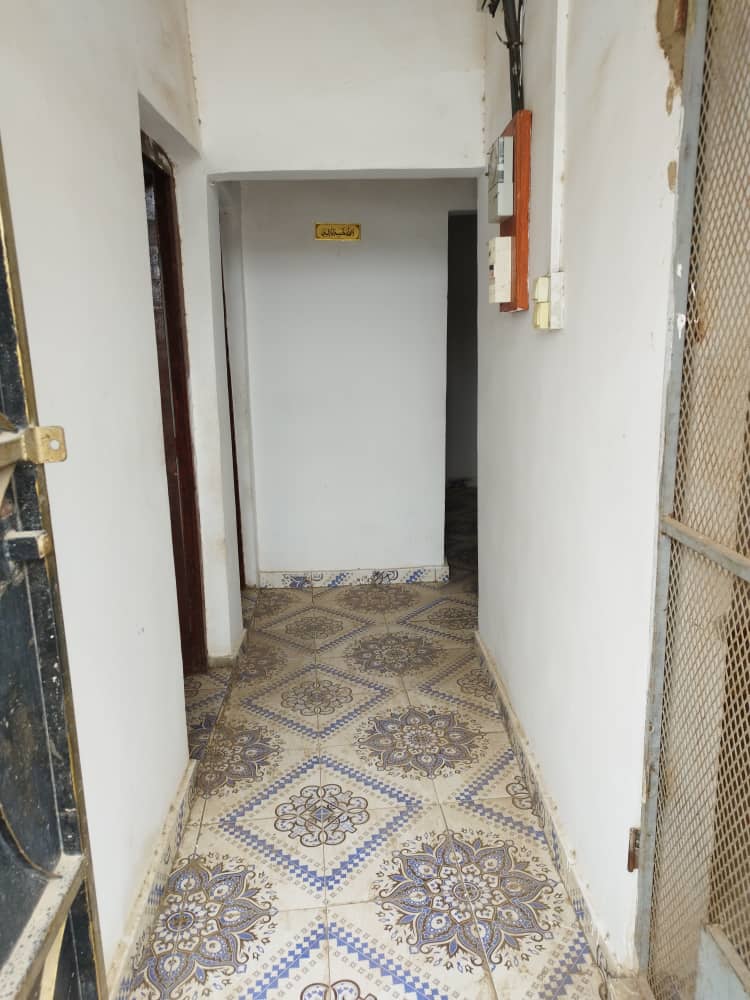 Maison F4 avec terrasse à PK12 à vendre