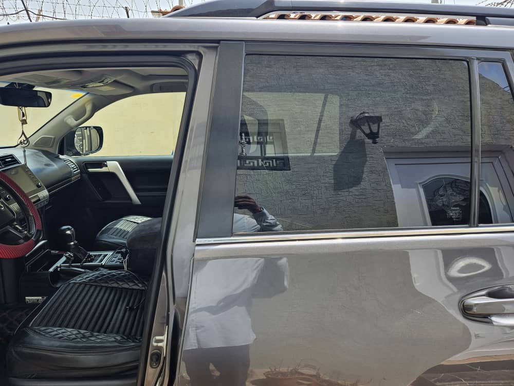 Toyota Land Cruiser Prado VXR 2022, puissant et confortable