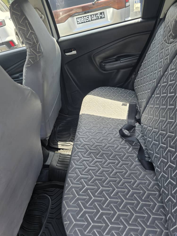 Toyota Vitz 2024, automatique, essence économe