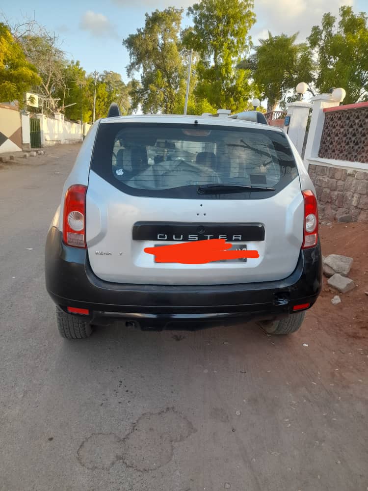 Renault Duster 2015, essence, boîte Automatique, bon état