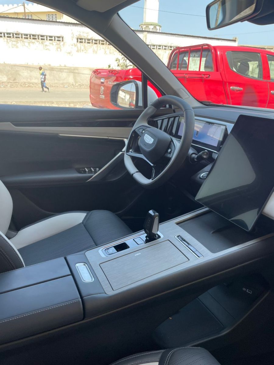 Starray 2025 - SUV moderne élégant et performant