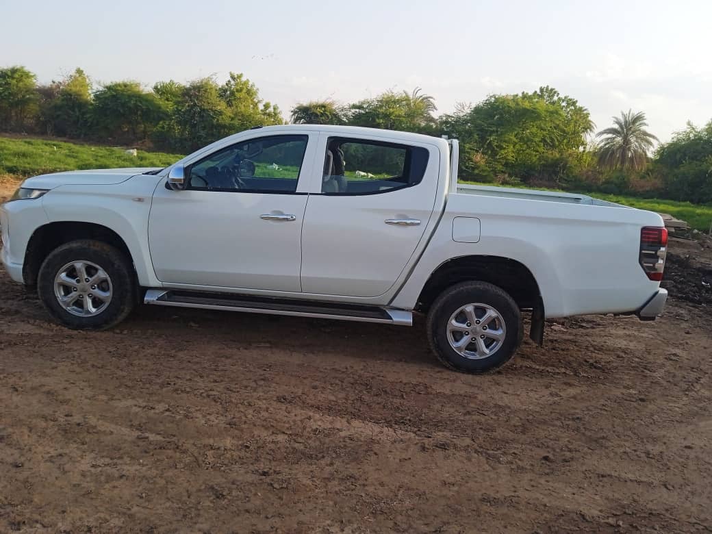 Mitsubishi L200 2020/ HYUNDA CRETA 2019