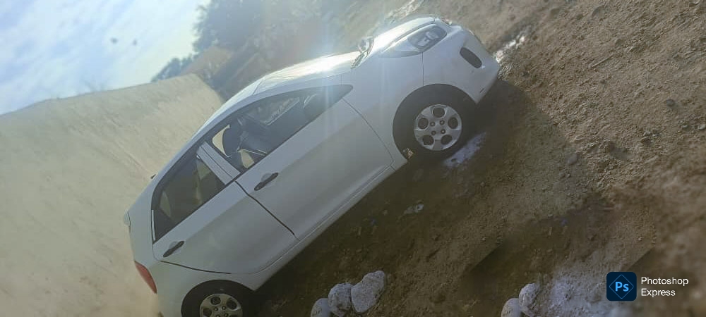 Vends Kia Picanto en très bon état, presque neuve.