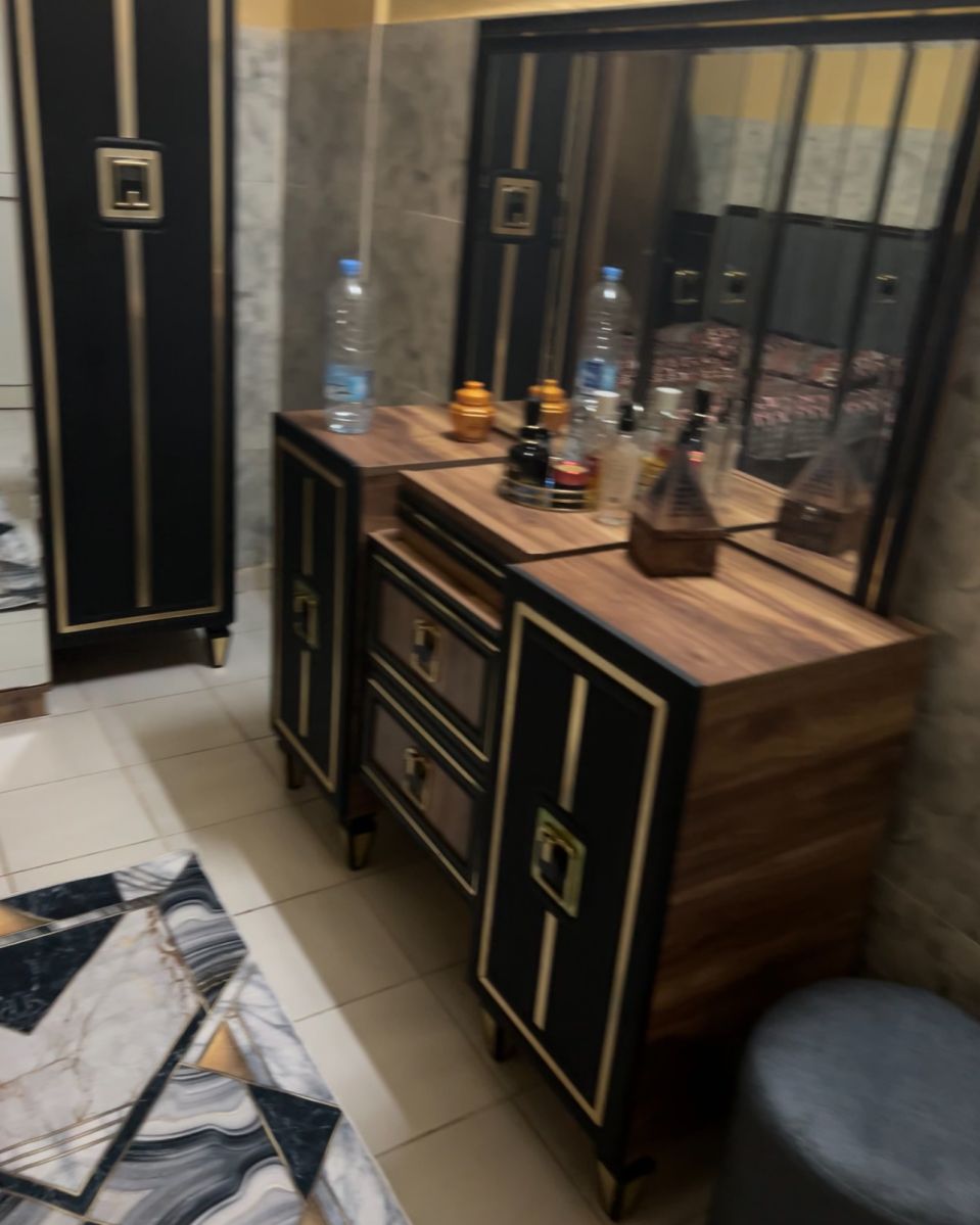 Appartement meublé 3 chambres près de l\'aéroport BA188