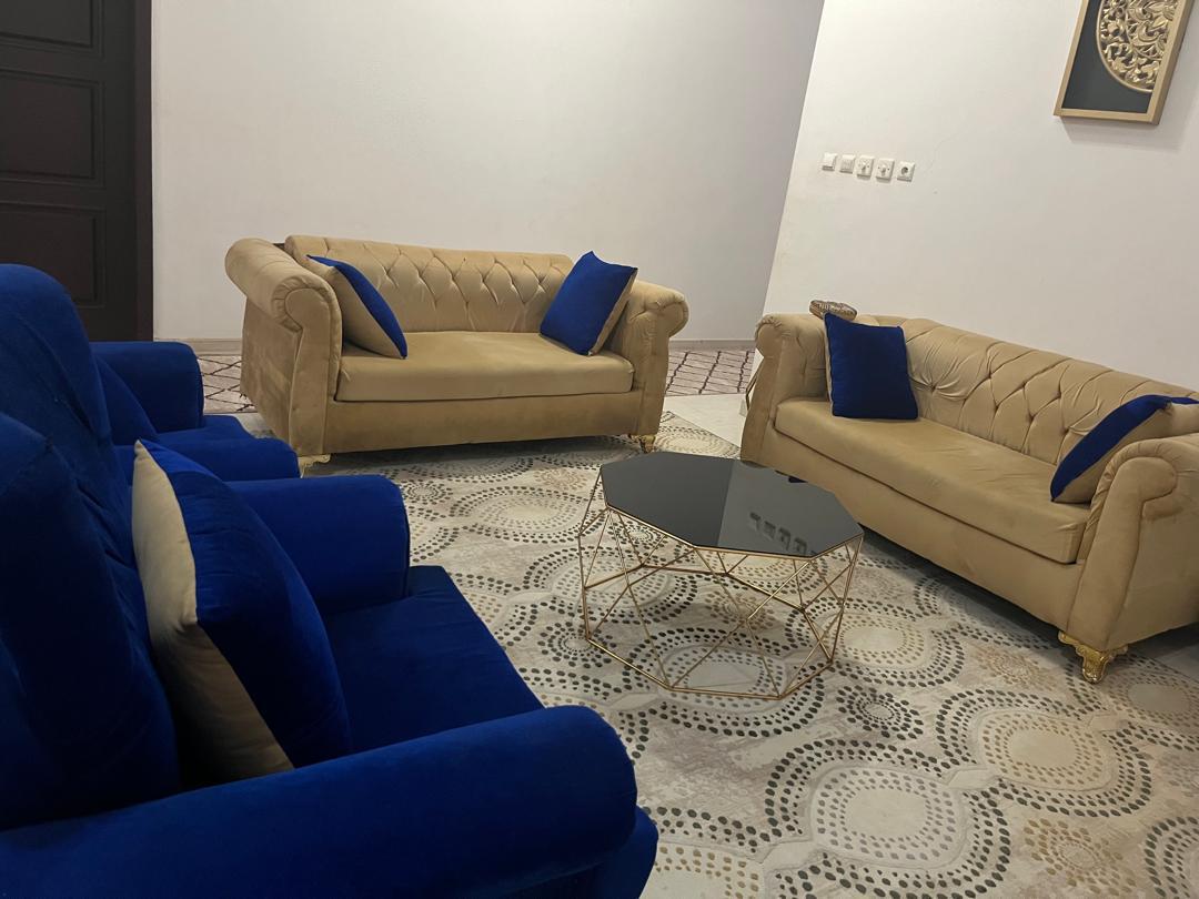 Ensemble de salon et salle à manger neufs, moderne et élégant à vendre