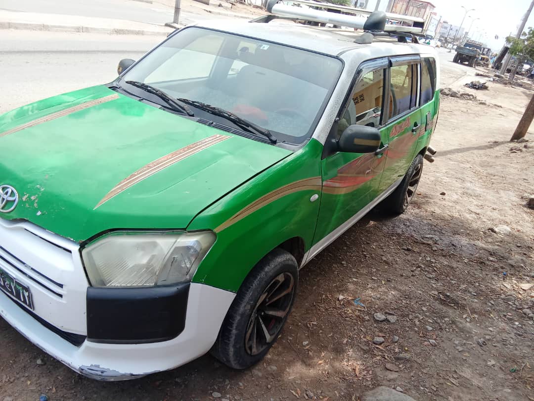 TAXI PROBOX À VENDRE