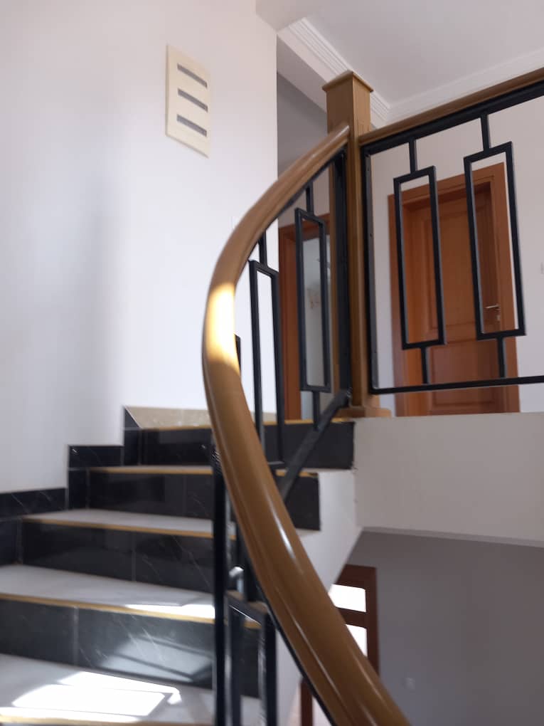 Villa neuve à louer à Haramous avec vue sur mer