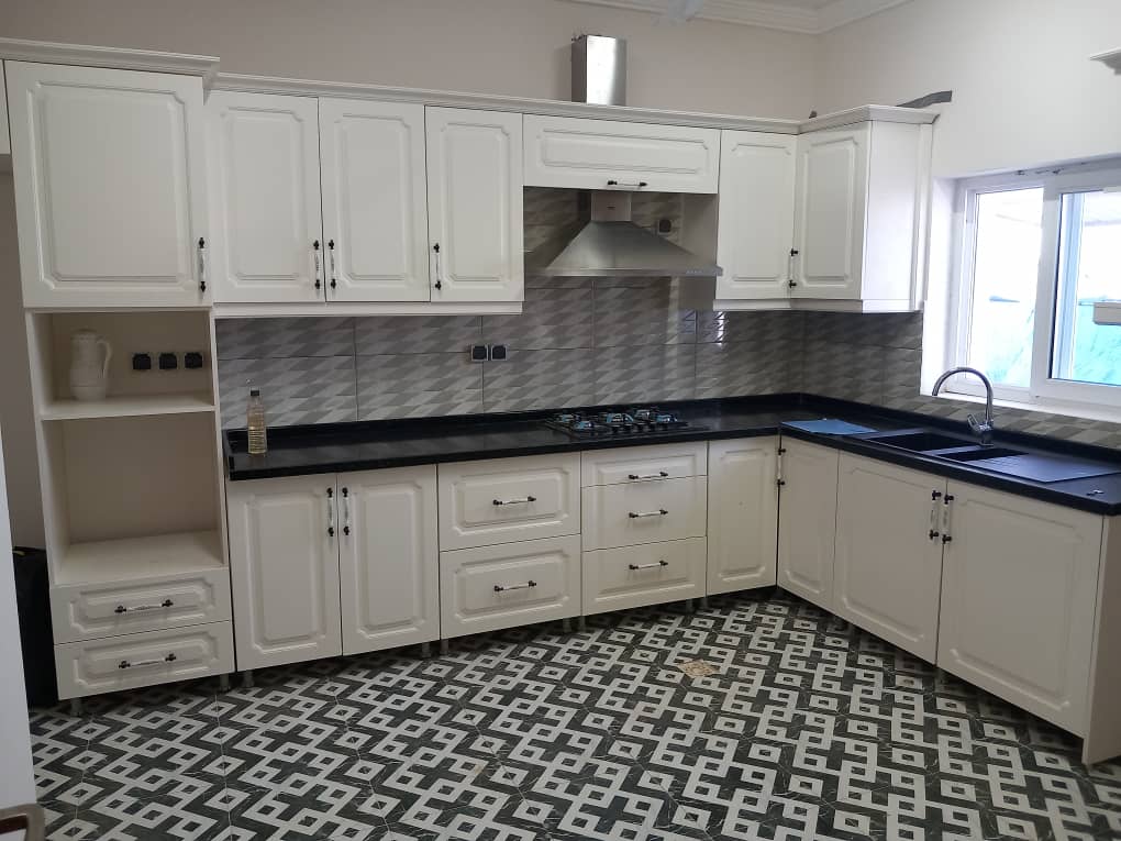 Villa neuve à louer à Haramous avec vue sur mer