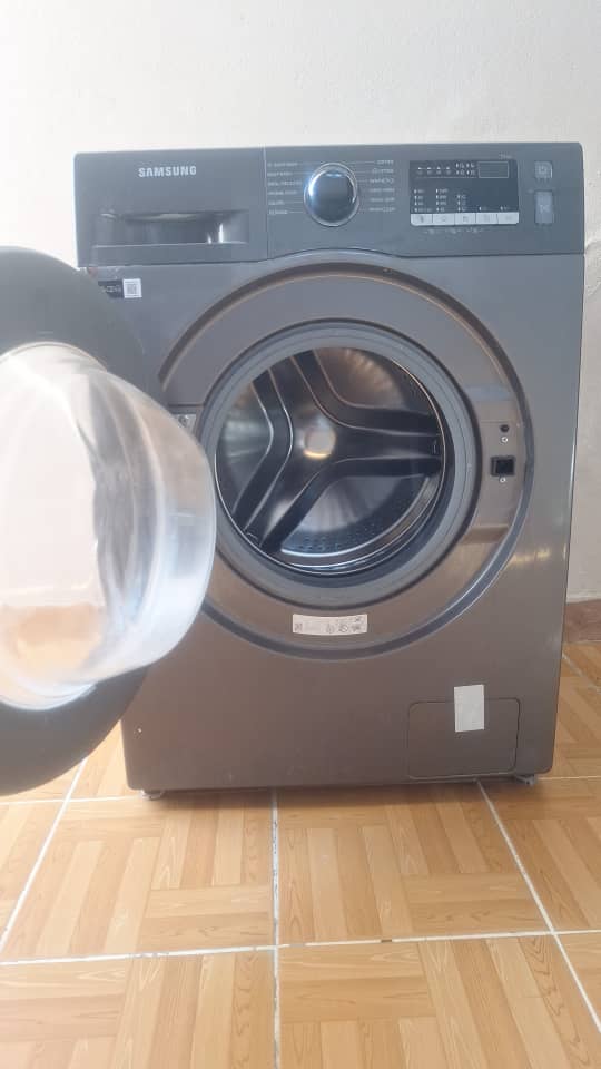 Machine à laver Samsung automatique – Très peu utilisée