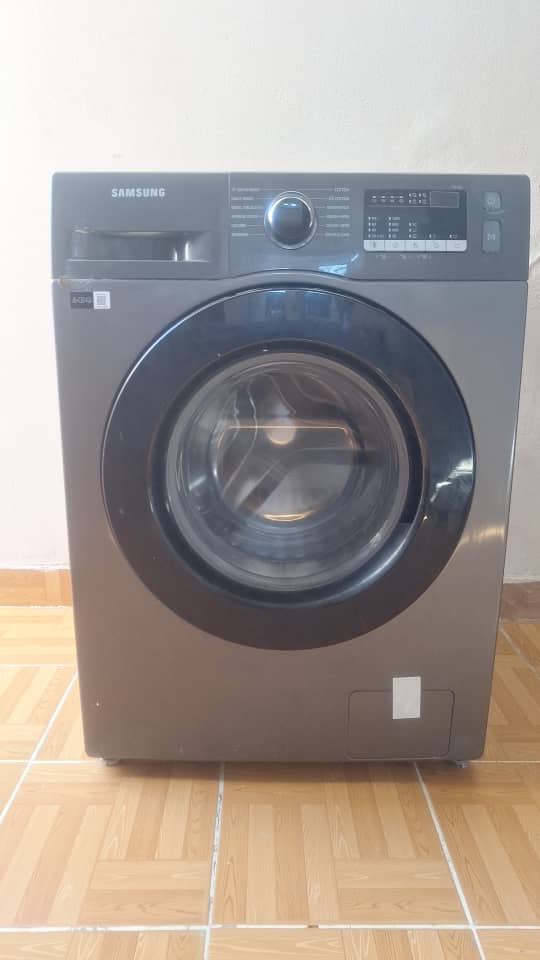 Machine à laver Samsung automatique – Très peu utilisée