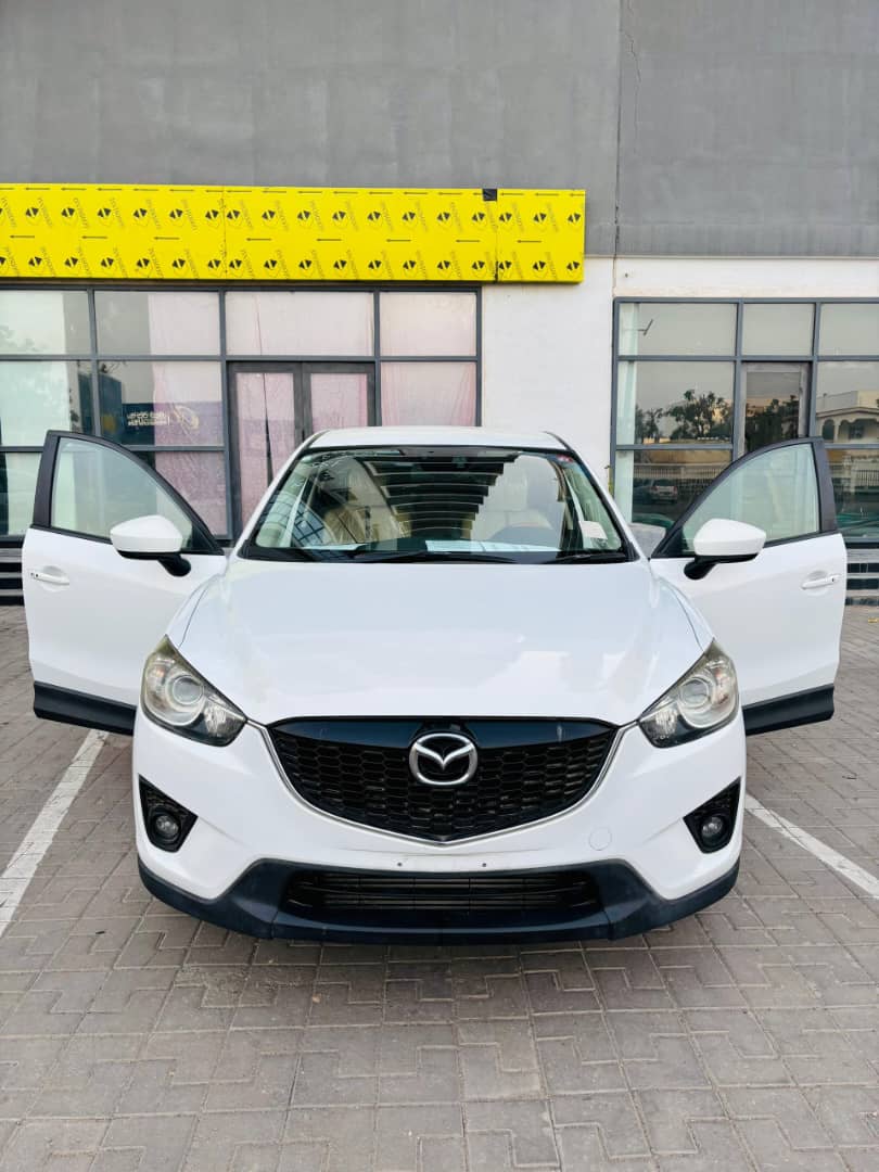 Mazda 2017, diesel, boîte automatique, excellent état