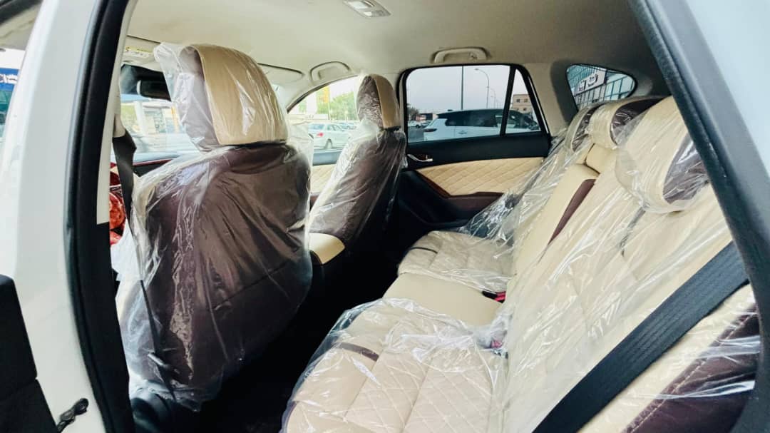 Mazda 2017, diesel, boîte automatique, excellent état