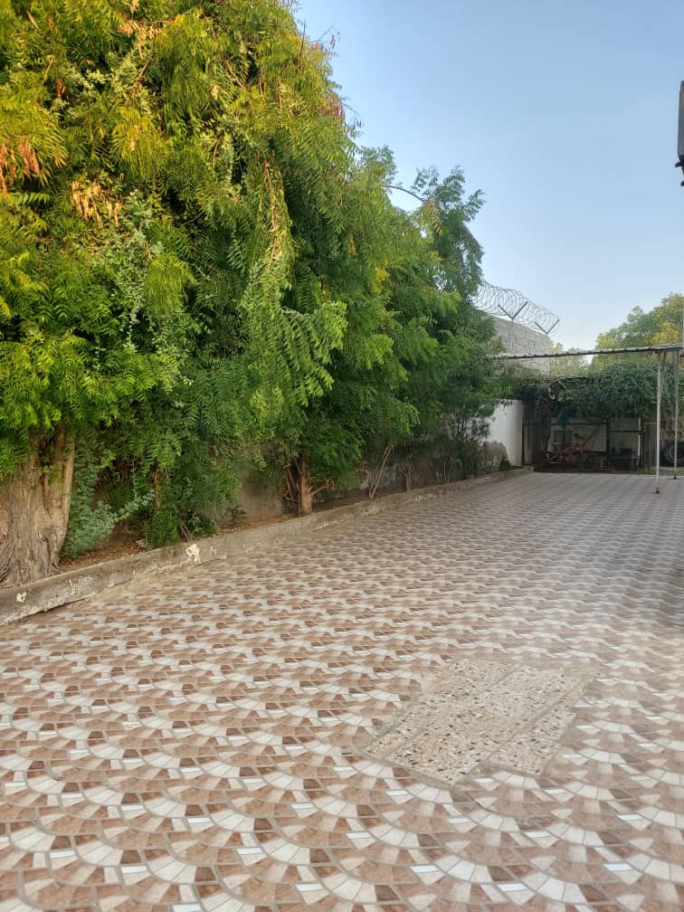 Appartement F5 spacieux avec parking et commodités à Gabode 6