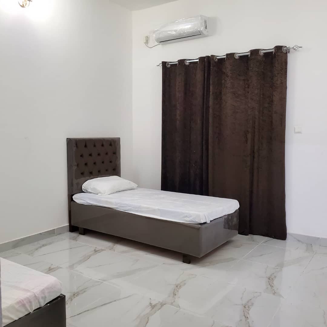 Appartements Meublés Haut Standing - Emplacement privilégié et mobilier moderne