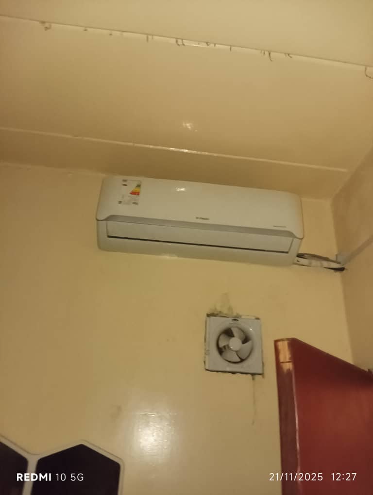 A vendre Électroménager neuf : machine à laver, gazinière, split 2 CV