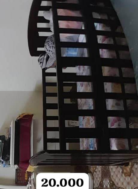 Ensemble meubles maison en bon état: chambres, salons, TV - À vendre à Djibouti