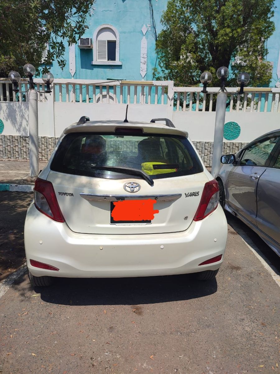 Toyota Yaris en excellent état, climatisation fonctionnelle