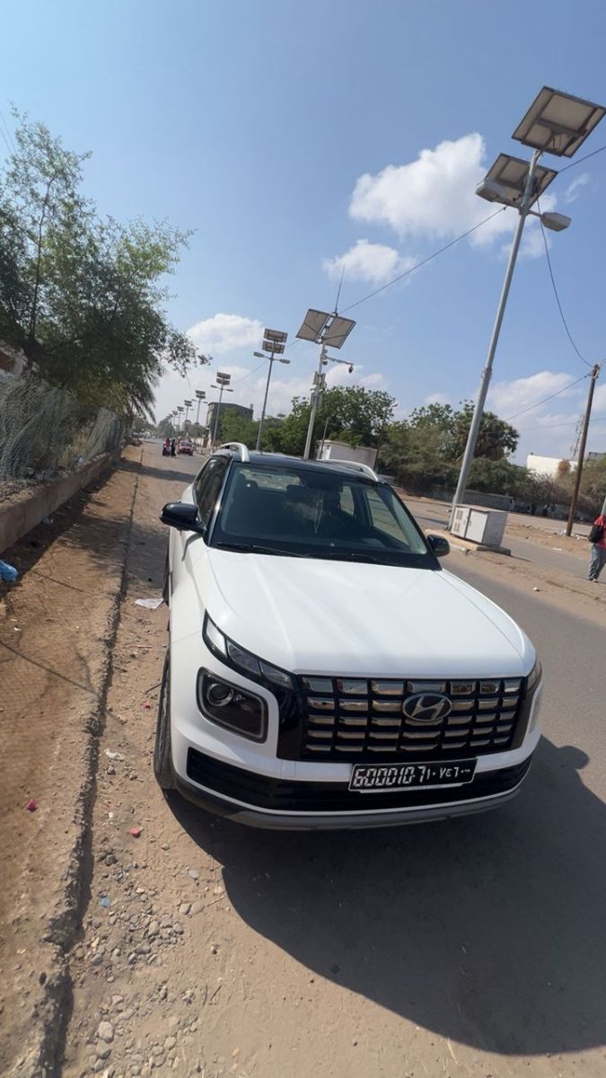 Hyundai Venue Turbo, automatique, essence