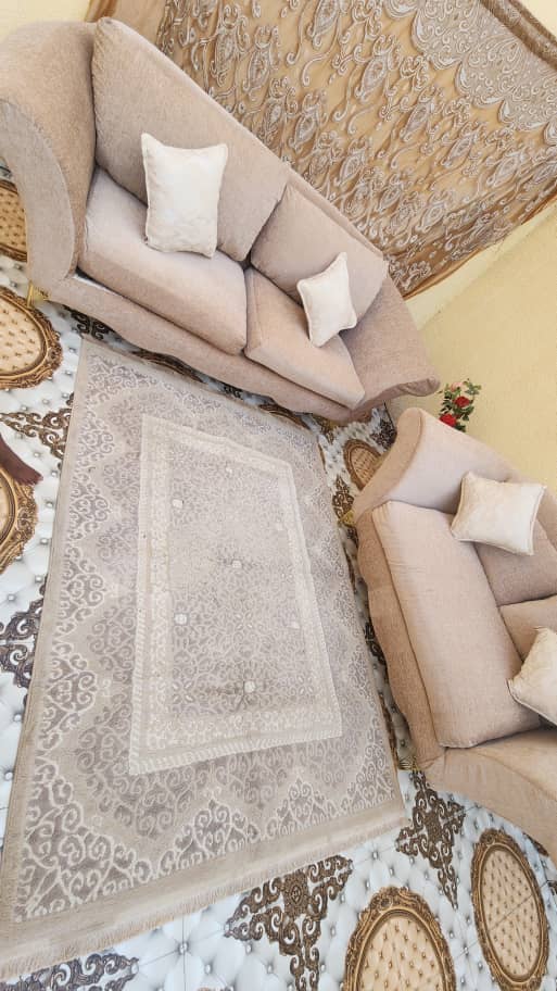 Magnifique salon en très bon état ! Avec tous les accessoires inclus