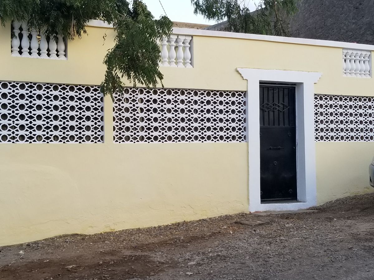 Maison F2 a Hodan 2, titre foncier disponible