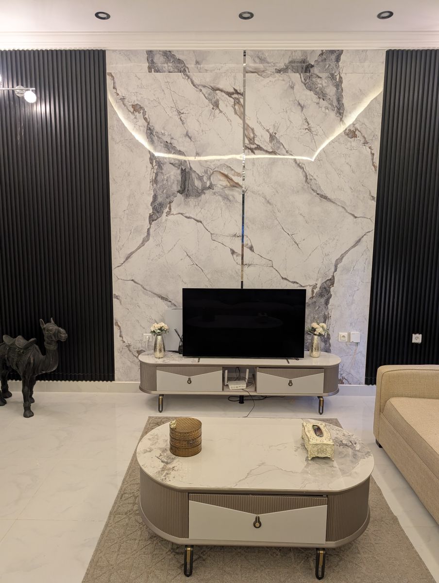 Ensemble meuble TV et table basse en excellent état