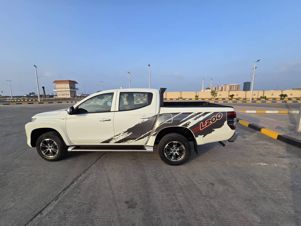 Mitsubishi L200 2022, diesel, très bon état
