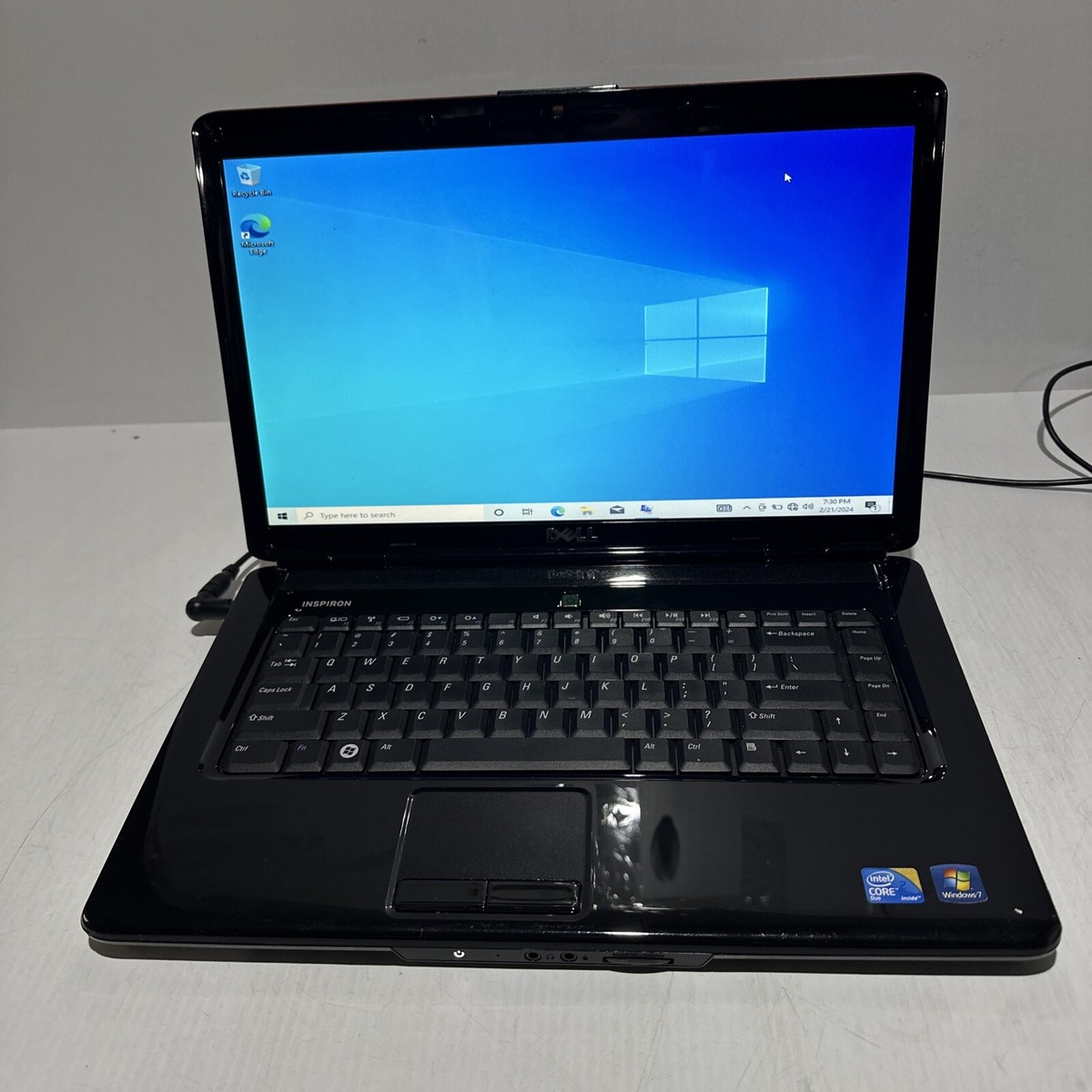 PC DELL en parfait état, ancien modèle, mémoire originale