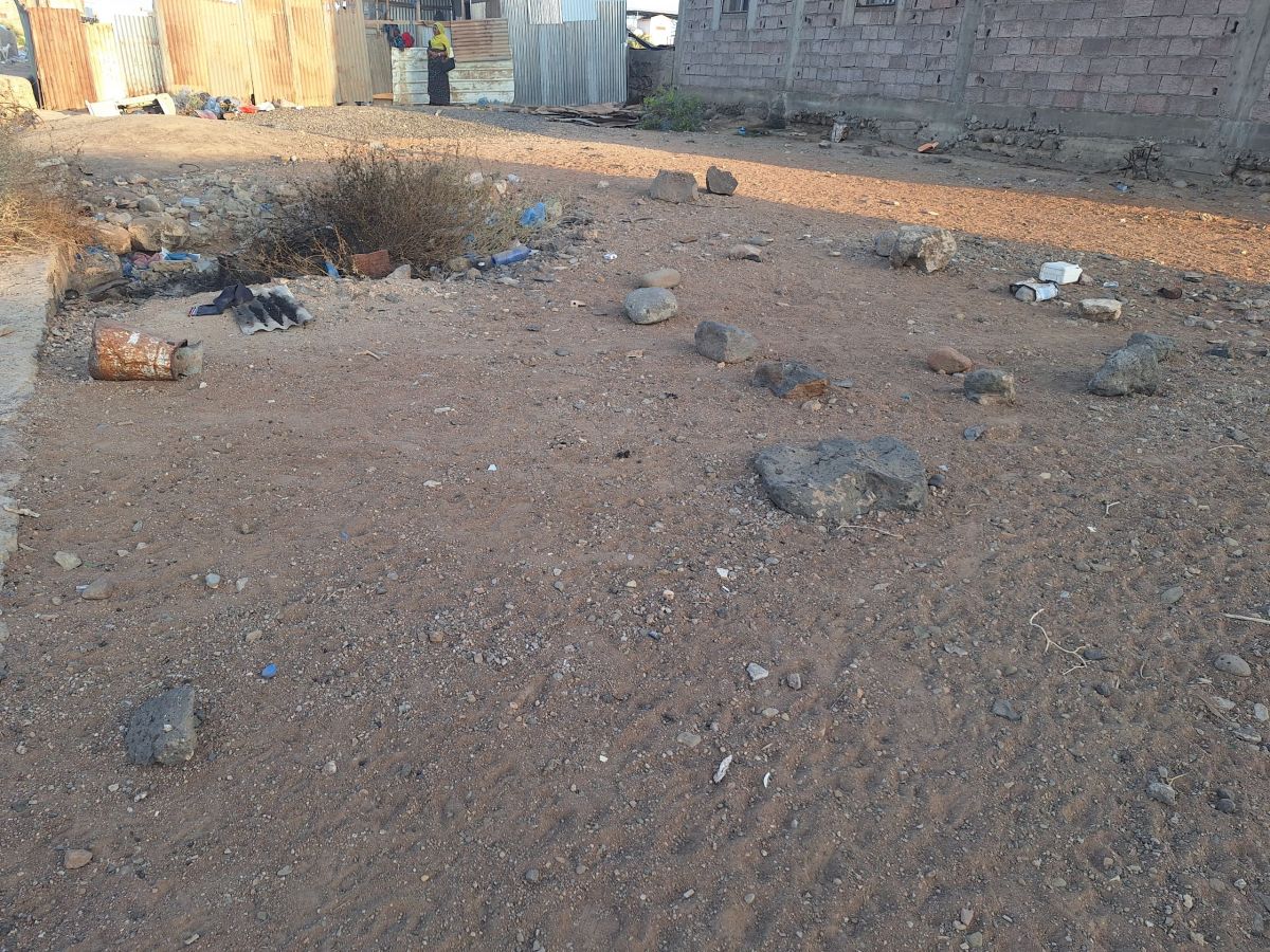 Terrain 250m² avec titre foncier à PK12