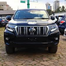 Toyota Prado 2022, boîte manuelle, climatisation impeccable