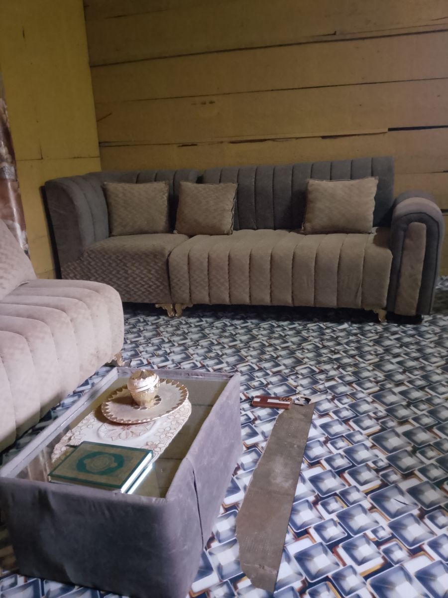 Salon en excellent état à vendre