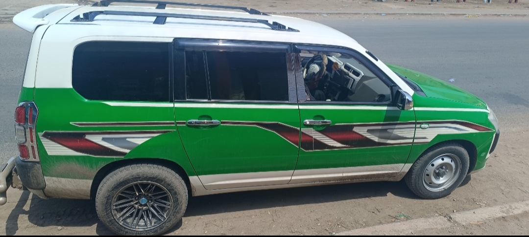 Transport quotidien fiable pour employés et étudiants en taxi