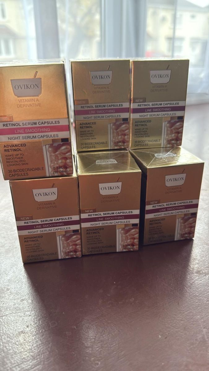 Capsules de sérum au rétinol pour une peau hydratée et lisse