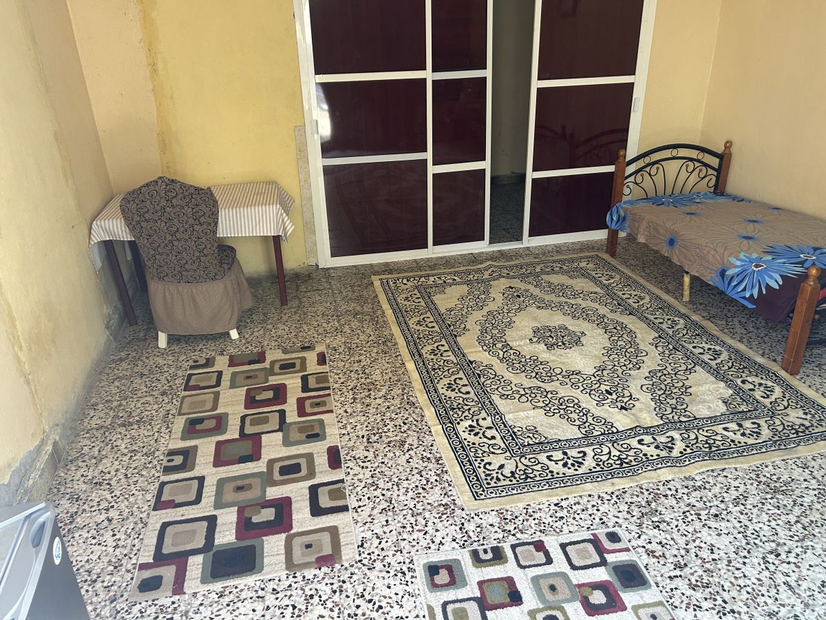 Studio meublé à proximité de l\'UNFD et le marché RIAD