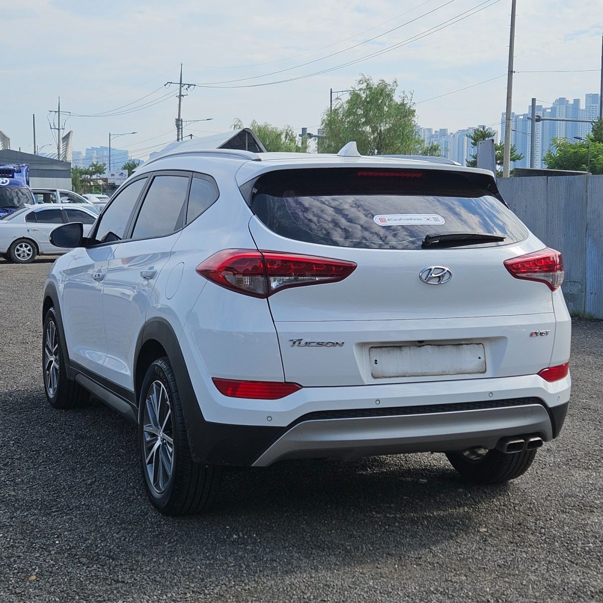 2 Hyundai Tucson 2.0, SUV élégant avec options modernes