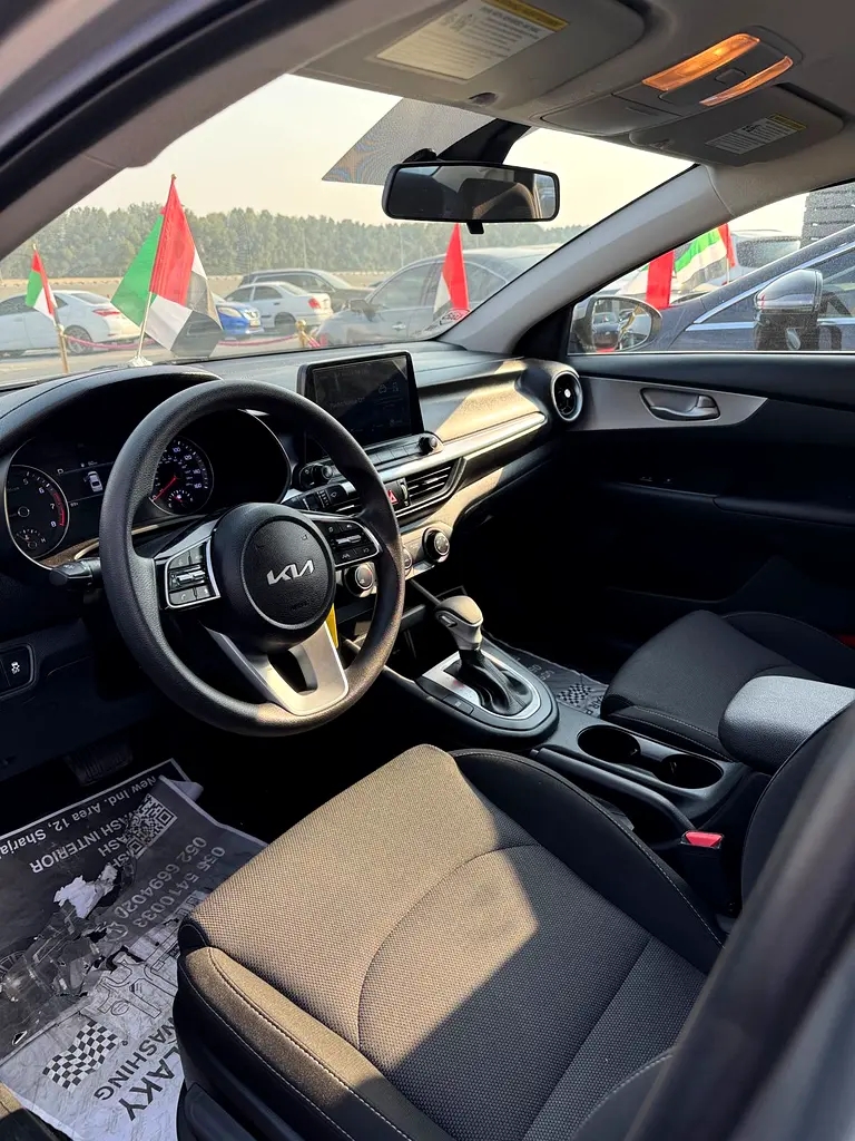 Kia Forte 2022, Boîte Automatique, Essence, Excellent état