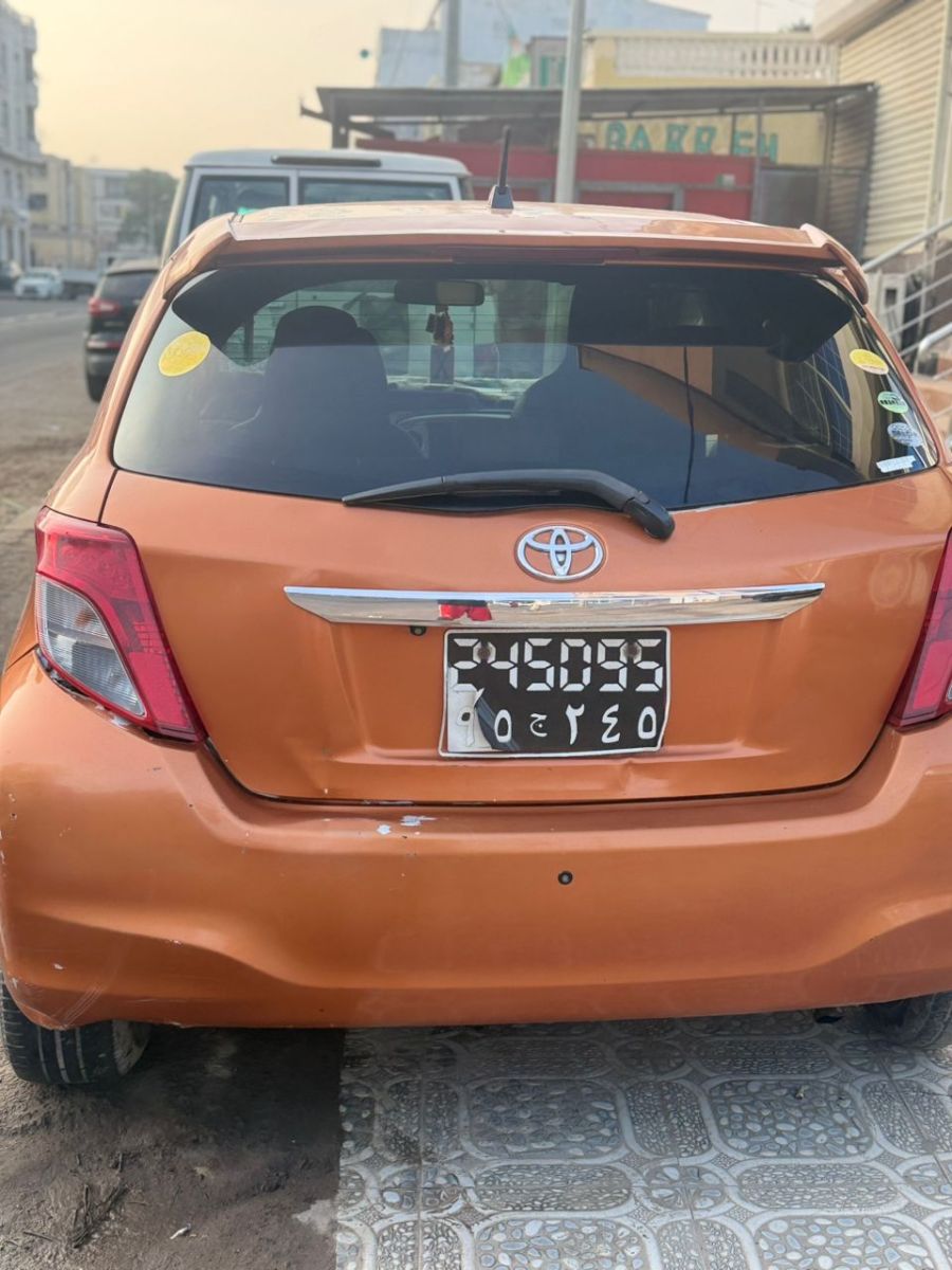 Toyota Vitz 2016, essence, en excellent état