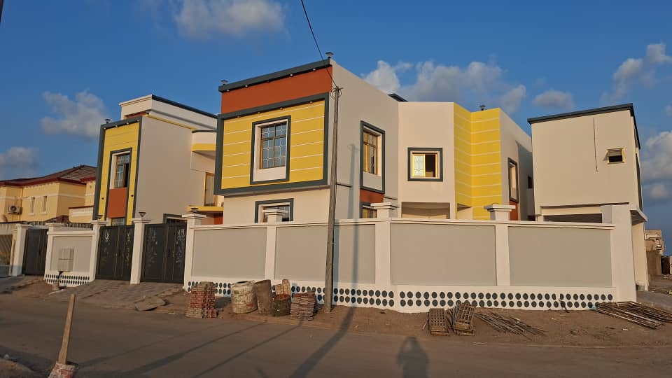 Villas F9 et appartements F4 neufs à louer à Haramous Sud