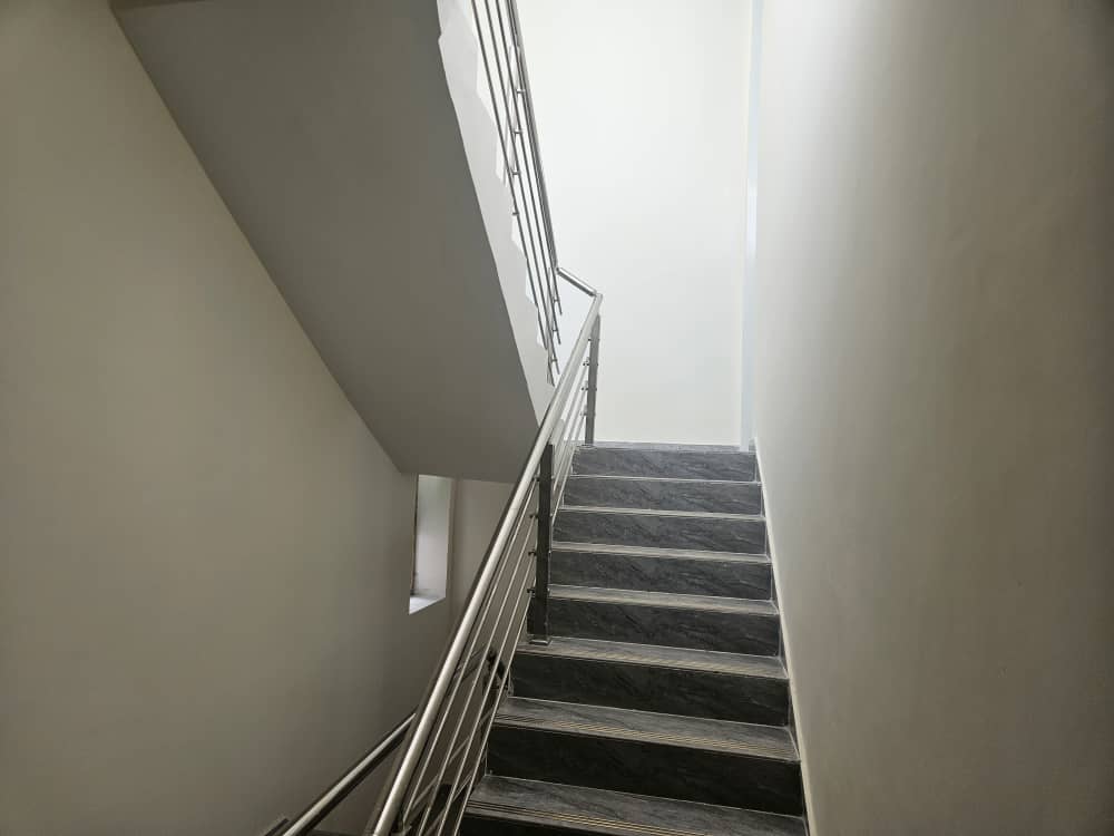 Villas F9 et appartements F4 neufs à louer à Haramous Sud